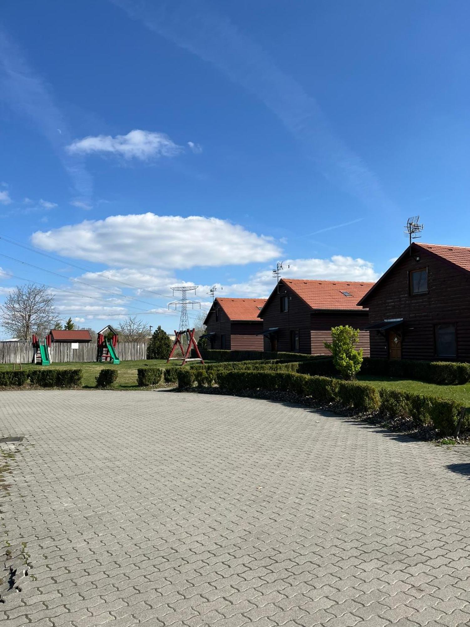 Nimrod Apartman Gabcikovo Екстериор снимка